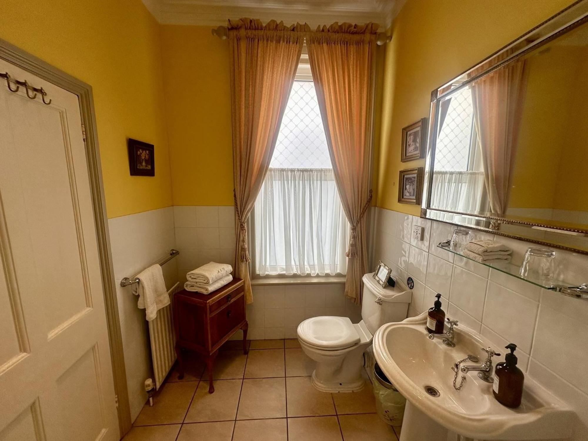 Albert & Victoria Guest House ايستبورن الغرفة الصورة