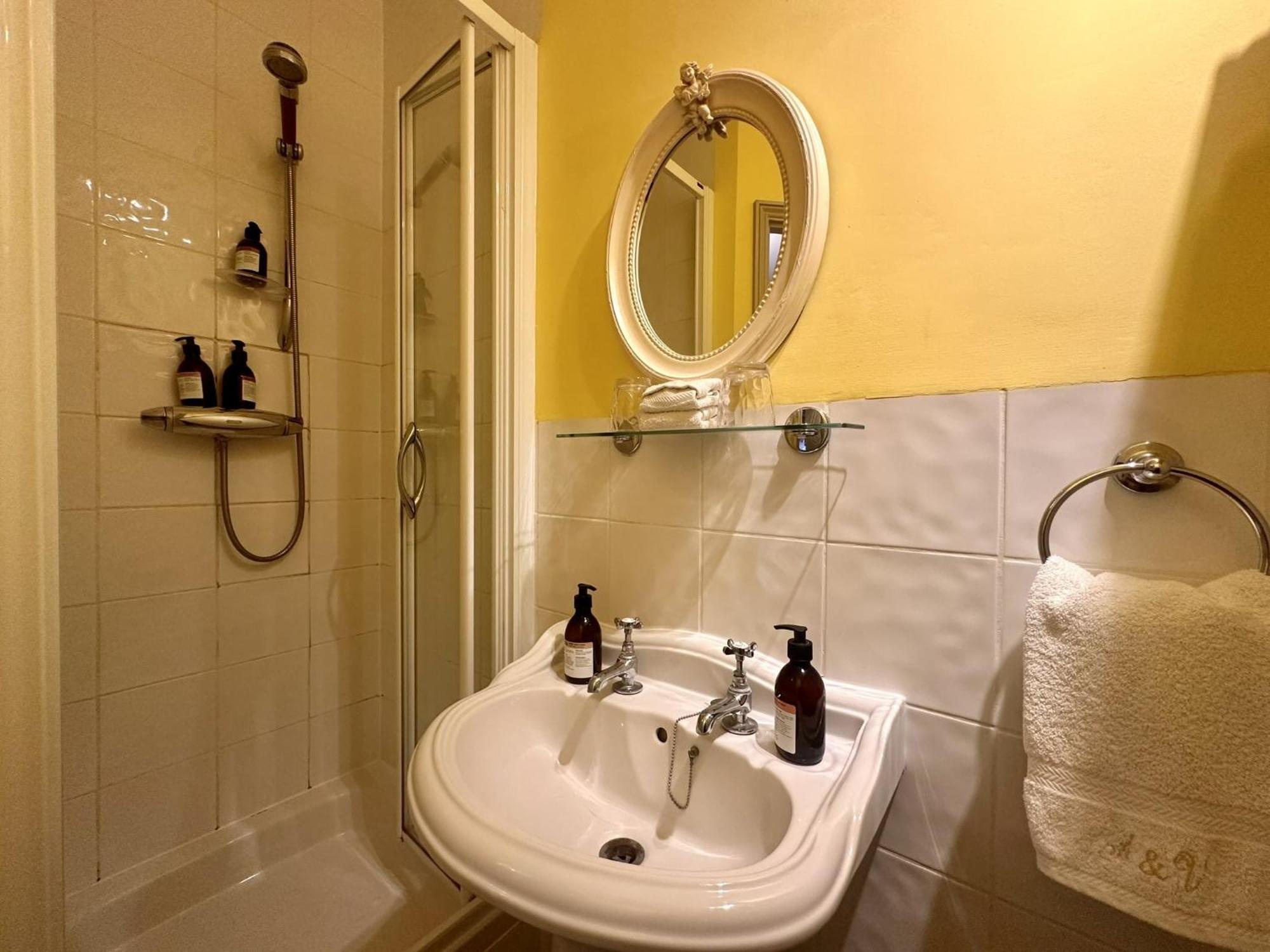Albert & Victoria Guest House ايستبورن الغرفة الصورة