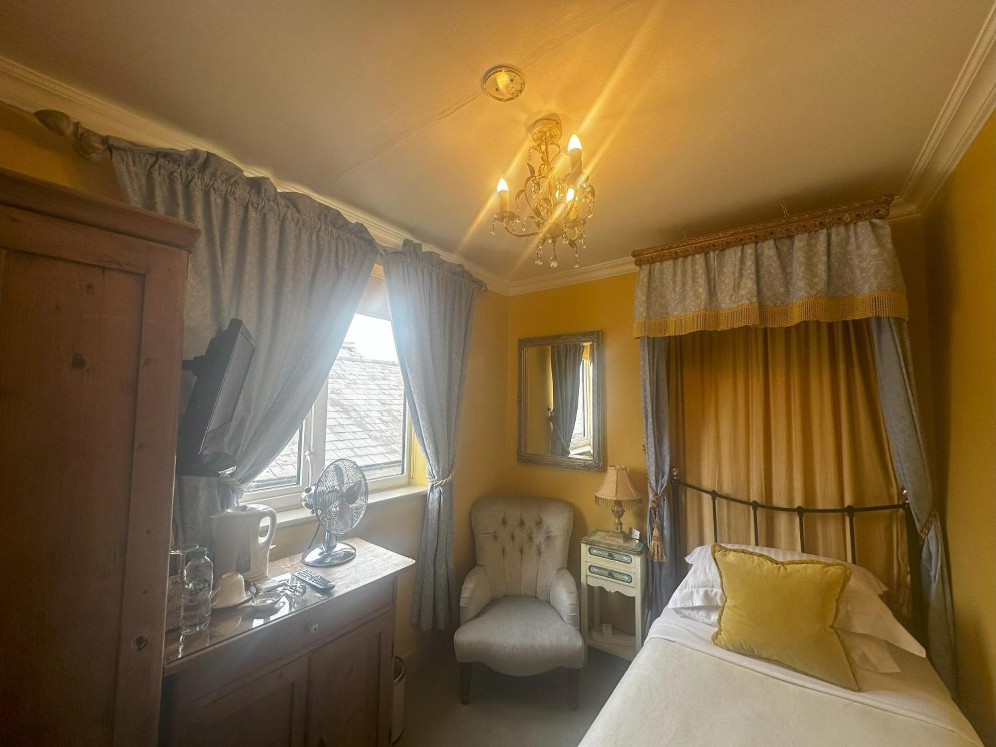 Albert & Victoria Guest House ايستبورن الغرفة الصورة