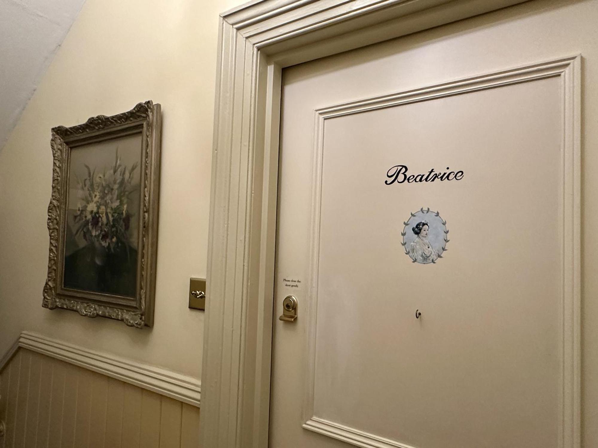Albert & Victoria Guest House ايستبورن الغرفة الصورة