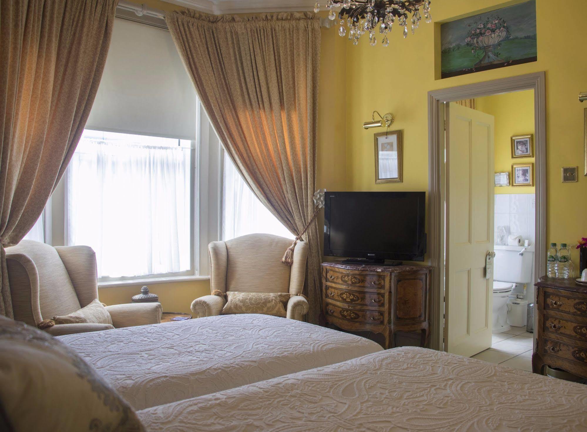 Albert & Victoria Guest House ايستبورن المظهر الخارجي الصورة